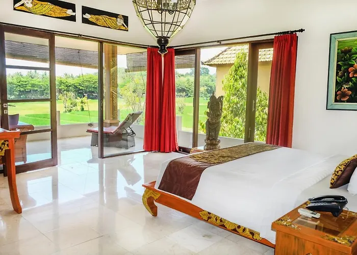 Field Hotel&restaurant Hotel