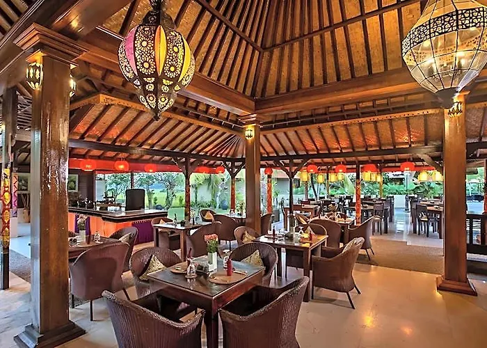 Field And Restaurant 3*