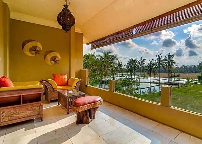 Field And Restaurant Hotel Ubud